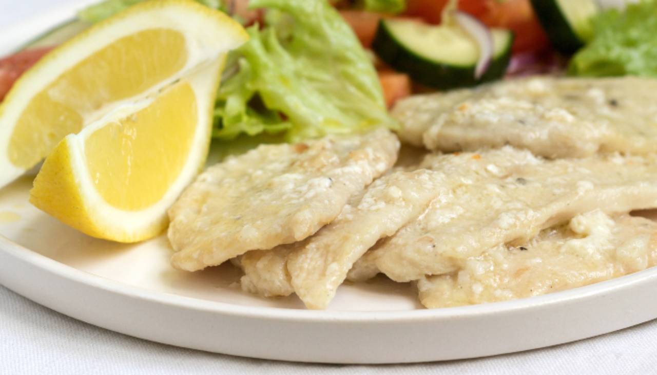 Petti di pollo al latte: la ricetta perfetta per una cena leggera