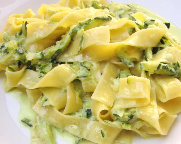 Pappardelle alle zucchine: leggerezza e bontà in ogni forchettata
