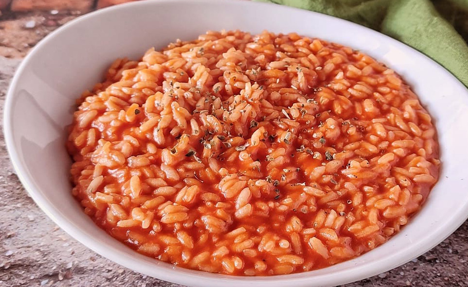 Risotto rosso alla piemontese: un capolavoro gastronomico che merita di essere assaggiato