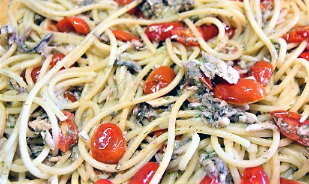 Spaghettini alle Alici al Microonde: Un Gustoso Piatto in Pochi Minuti
