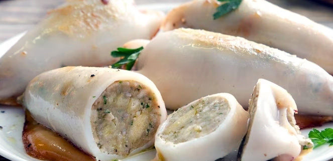 Calamari imbottiti: Una delizia culinaria da non perdere