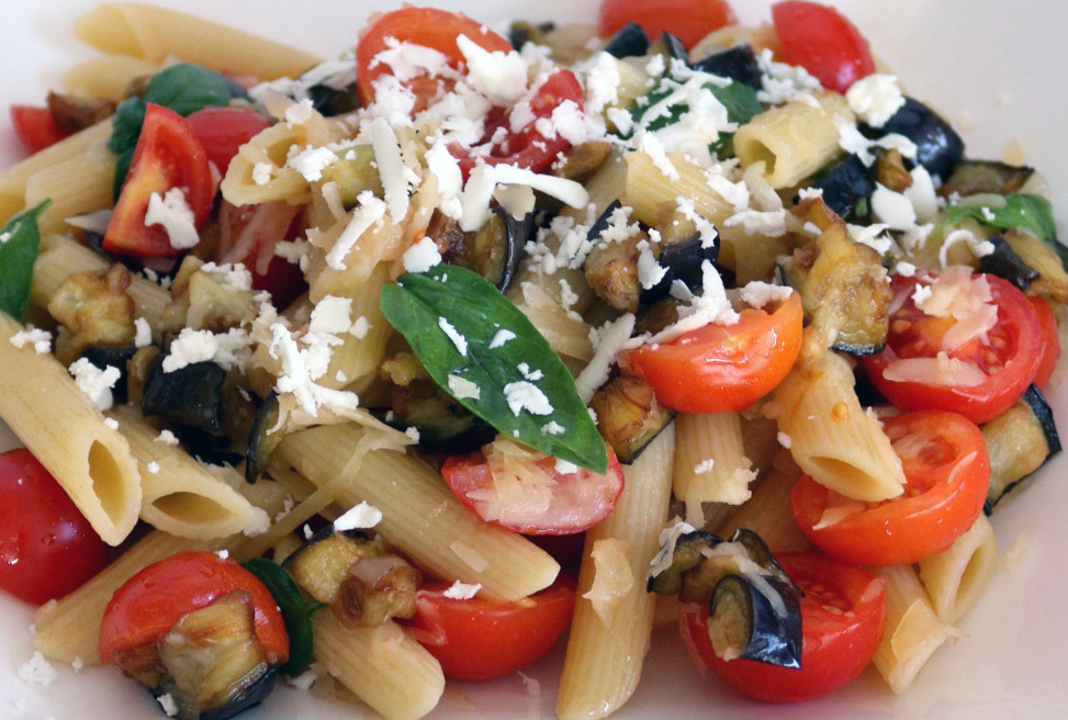 Pasta alla Norma Fredda: Una Rivisitazione Estiva di un Grande Classico Siciliano