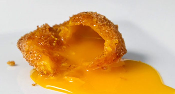 Il Nobile Gusto del Tuorlo Fritto: Un Viaggio tra Tradizione e Creatività Gourmet